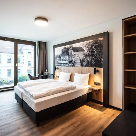 & Wirtshaus Waldschloesschen - Spezialausschank Augustiner - Hotel 3*