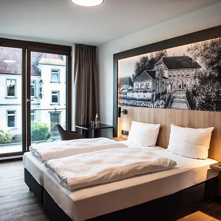 & Wirtshaus Waldschloesschen - Spezialausschank Augustiner - Hotel 3*